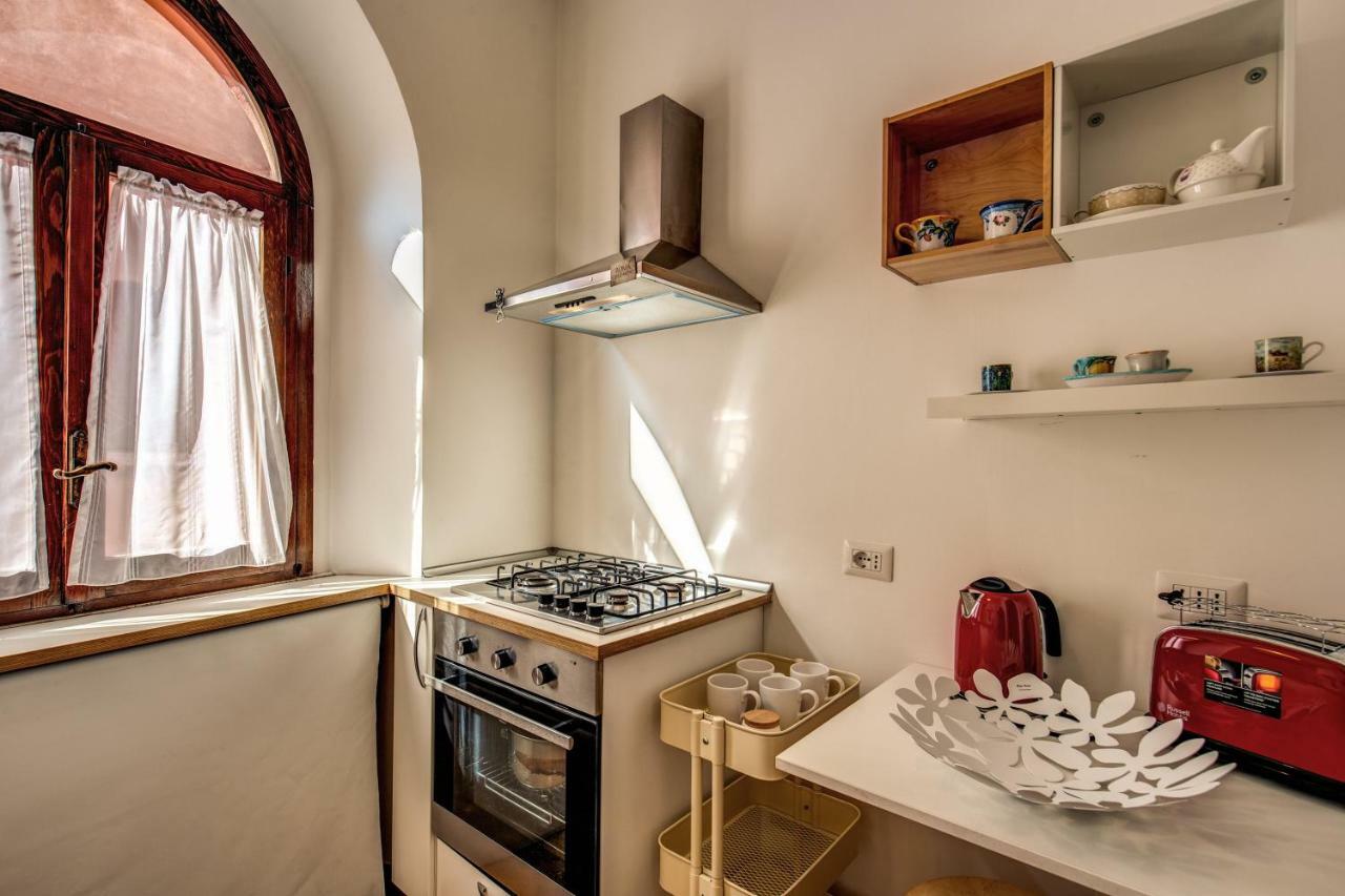 Campo Di Fiori 2 Bedroom Via Giulia Рим Экстерьер фото