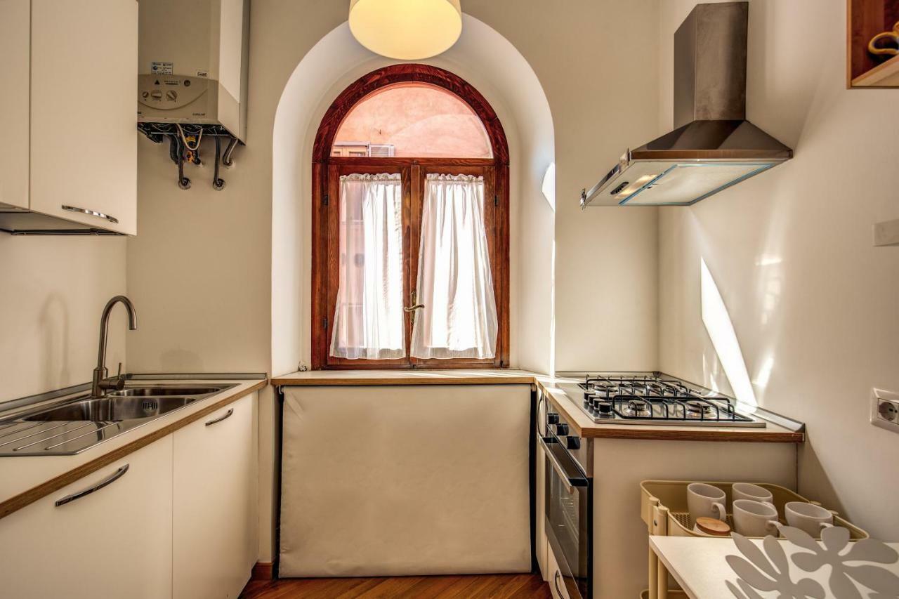 Campo Di Fiori 2 Bedroom Via Giulia Рим Экстерьер фото